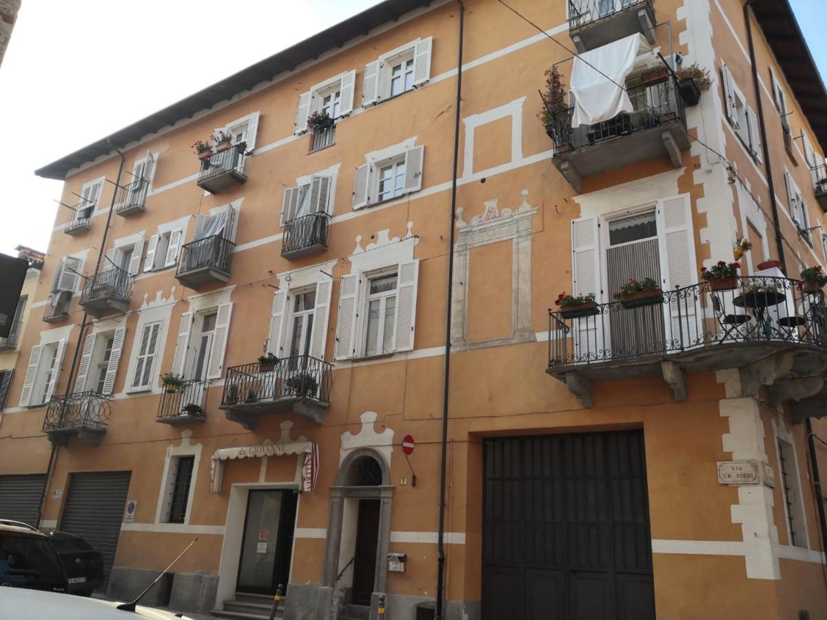 Casa Del Conte Massimiliano Roero Cuneo Exterior foto